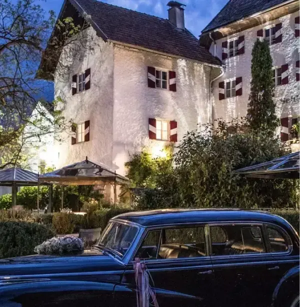 Schloss Mattsee bei Nacht
